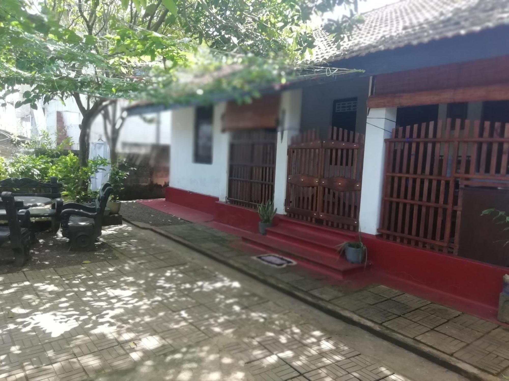 Ami Place Rooms With Kitchen Hikkaduwa Exterior foto